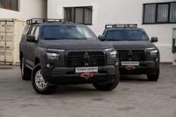 Mieten Gepanzerter Mitsubishi L200, Foto 9